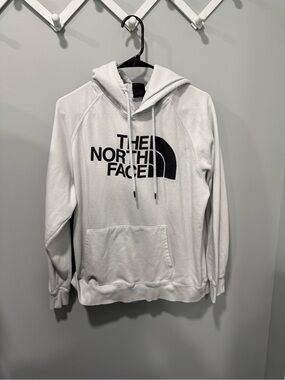 Womens north face hoodie size XL